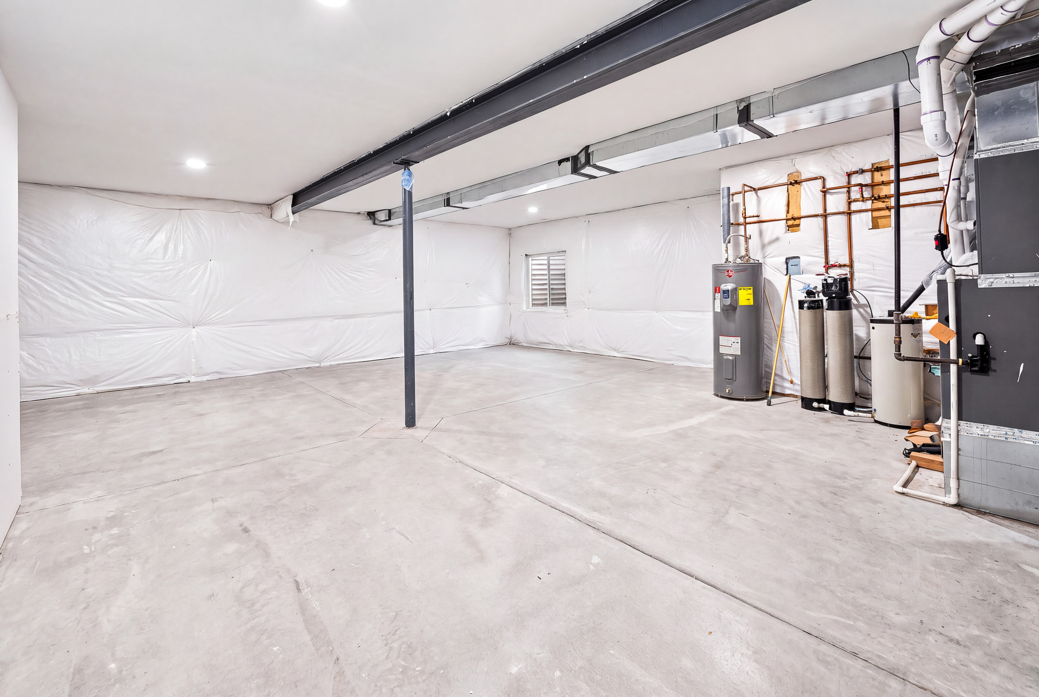 Enclosed Garage Interior — custom 2023 ranch home on 4 acres in Platteville, Colorado